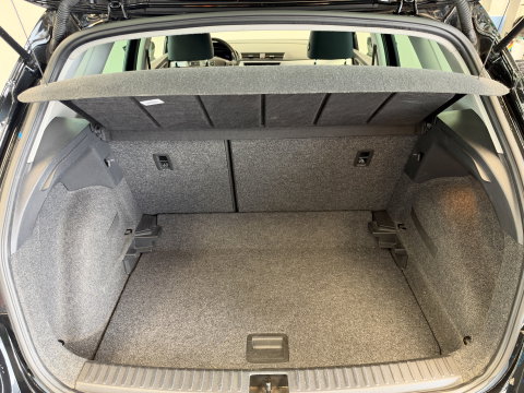 SEAT Arona 1.0 TSI Style Business Intense Plus Cruise/Climate Automaat Trekhaak NAP!