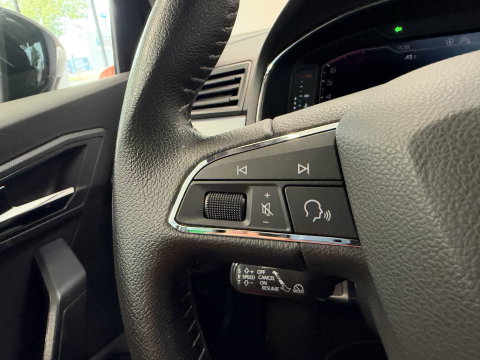 SEAT Arona 1.0 TSI Style Business Intense Plus Cruise/Climate Automaat Trekhaak NAP!