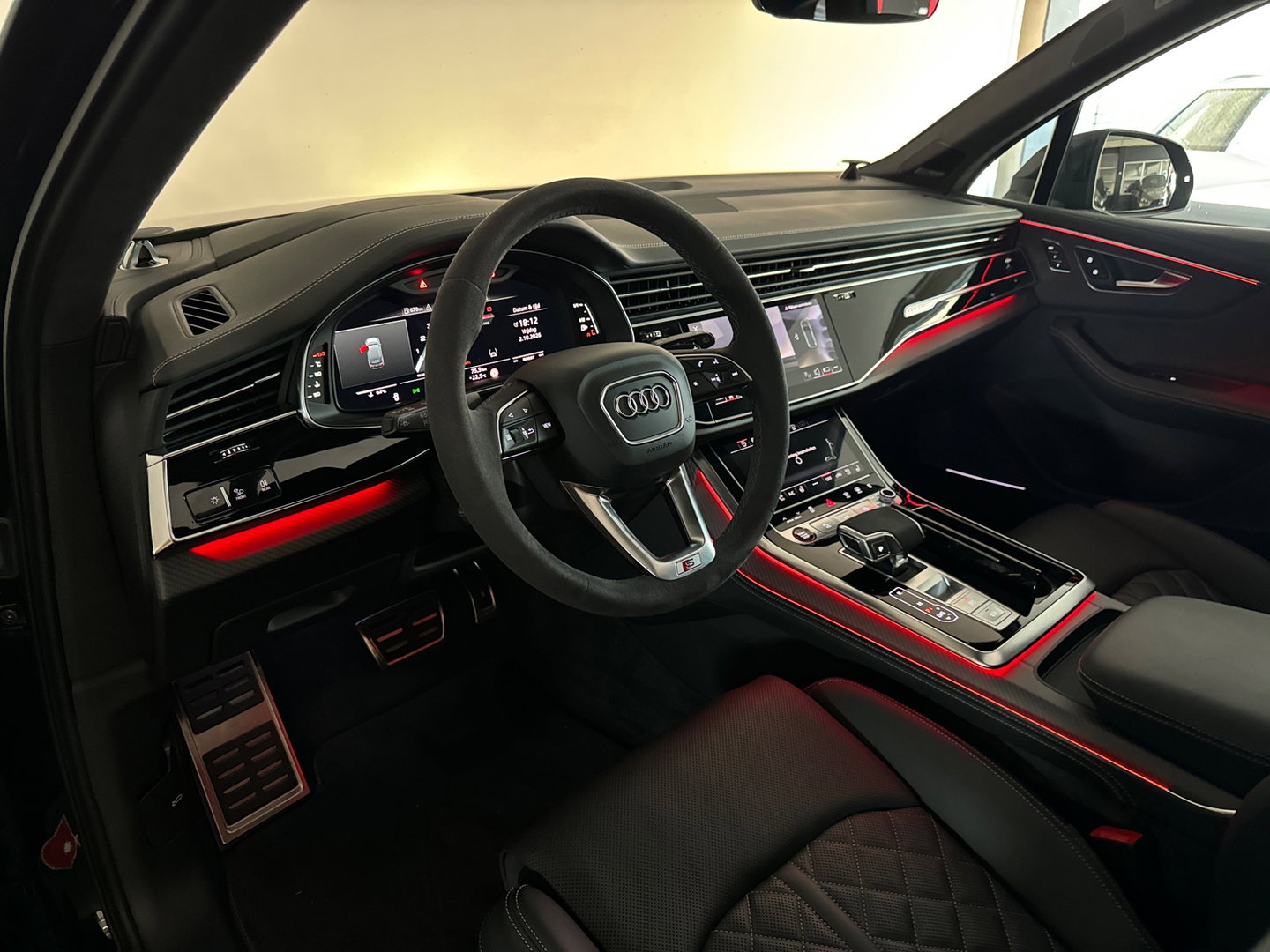 Audi Q7 4.0 TFSI SQ7 quattro 7p Pano|4-Wielsturing|Softclose|Massage