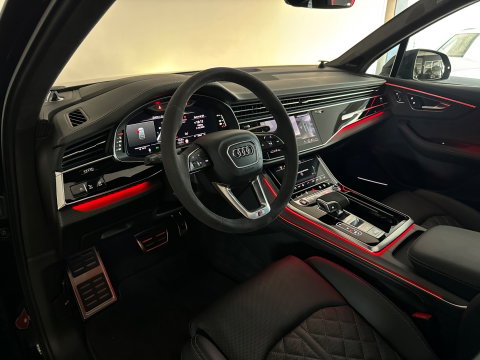 Audi Q7 4.0 TFSI SQ7 quattro 7p Pano|4-Wielsturing|Softclose|Massage