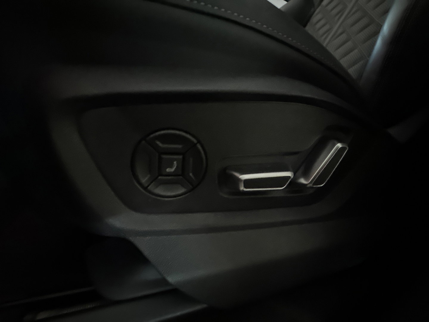 Audi Q7 4.0 TFSI SQ7 quattro 7p Pano|4-Wielsturing|Softclose|Massage