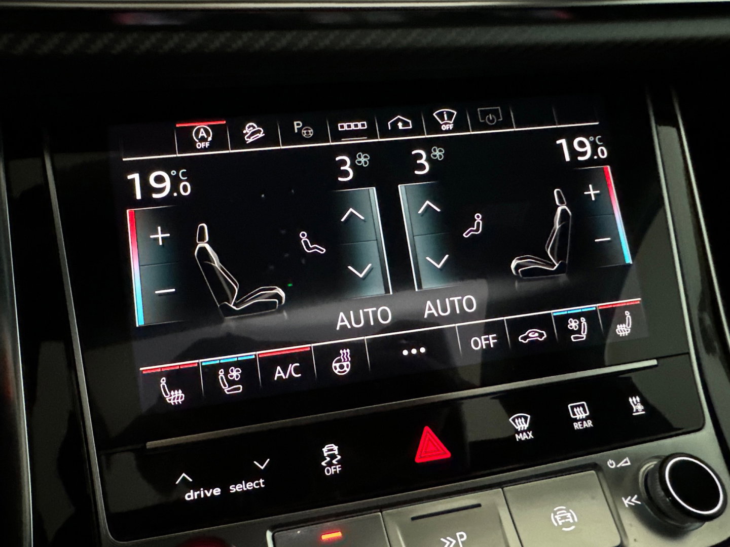 Audi Q7 4.0 TFSI SQ7 quattro 7p Pano|4-Wielsturing|Softclose|Massage