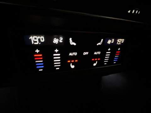 Audi Q7 4.0 TFSI SQ7 quattro 7p Pano|4-Wielsturing|Softclose|Massage