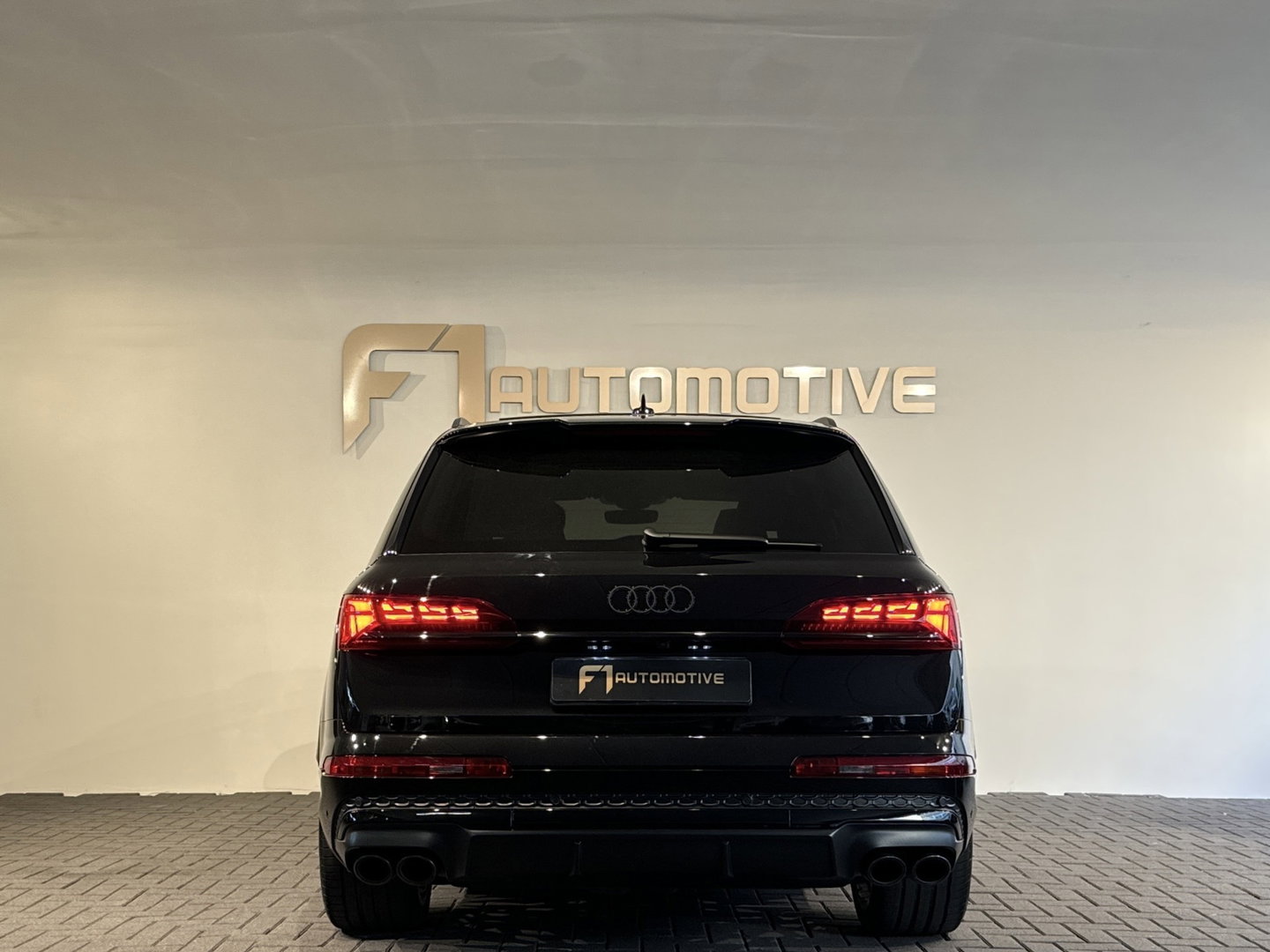 Audi Q7 4.0 TFSI SQ7 quattro 7p Pano|4-Wielsturing|Softclose|Massage