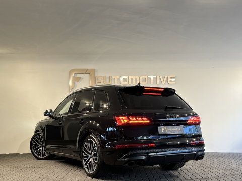 Audi Q7 4.0 TFSI SQ7 quattro 7p Pano|4-Wielsturing|Softclose|Massage