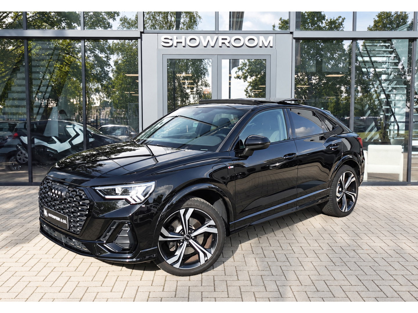 Audi Q3 Sportback 45 TFSI e S Edition PANO KEYLESS CAM