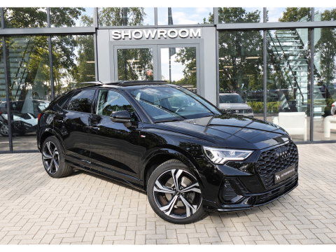 Audi Q3 Sportback 45 TFSI e S Edition PANO KEYLESS CAM