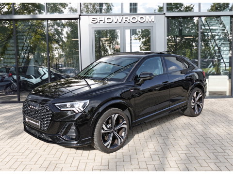 Audi Q3 Sportback 45 TFSI e S Edition PANO KEYLESS CAM
