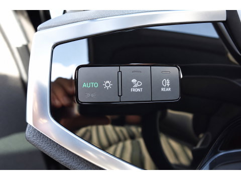 Audi Q3 Sportback 45 TFSI e S Edition PANO KEYLESS CAM