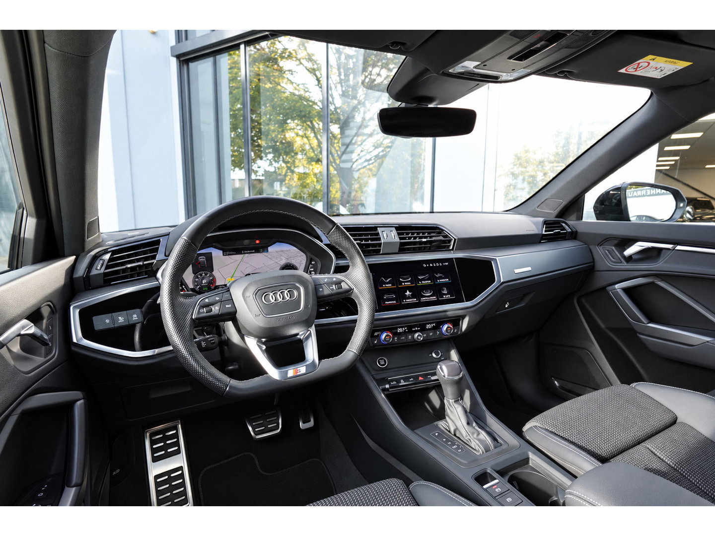 Audi Q3 Sportback 45 TFSI e S Edition PANO KEYLESS CAM