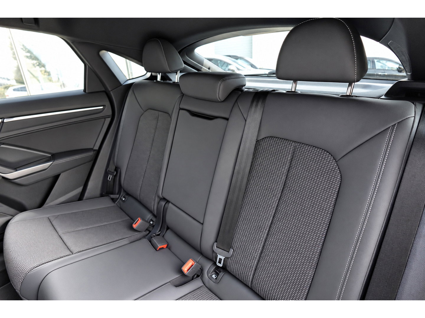 Audi Q3 Sportback 45 TFSI e S Edition PANO KEYLESS CAM
