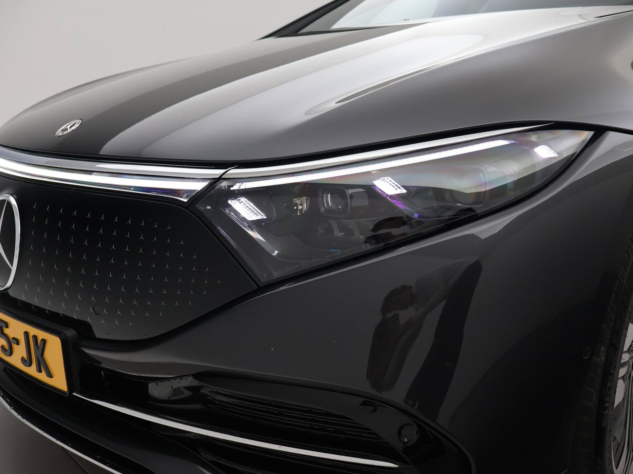 Mercedes-Benz EQS