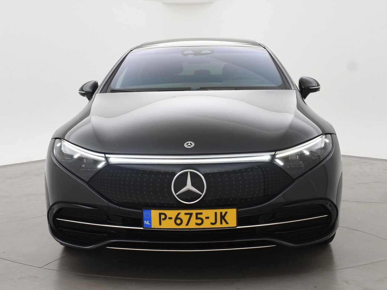 Mercedes-Benz EQS
