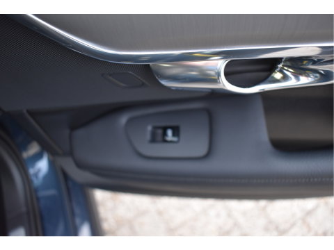 Volvo V90 2.0 T4 Momentum ,ORGINEEL NEDERLANDSE AUTO , BOEKJES,NAP EN ONDERHOUDSHISTORIE