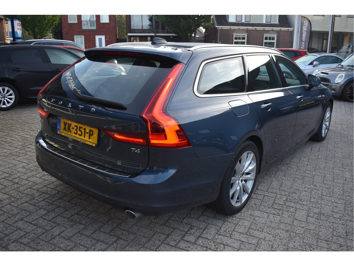 Volvo V90 2.0 T4 Momentum ,ORGINEEL NEDERLANDSE AUTO , BOEKJES,NAP EN ONDERHOUDSHISTORIE