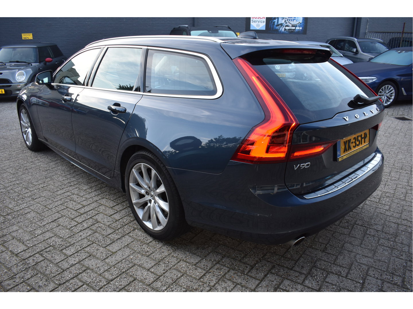 Volvo V90 2.0 T4 Momentum ,ORGINEEL NEDERLANDSE AUTO , BOEKJES,NAP EN ONDERHOUDSHISTORIE