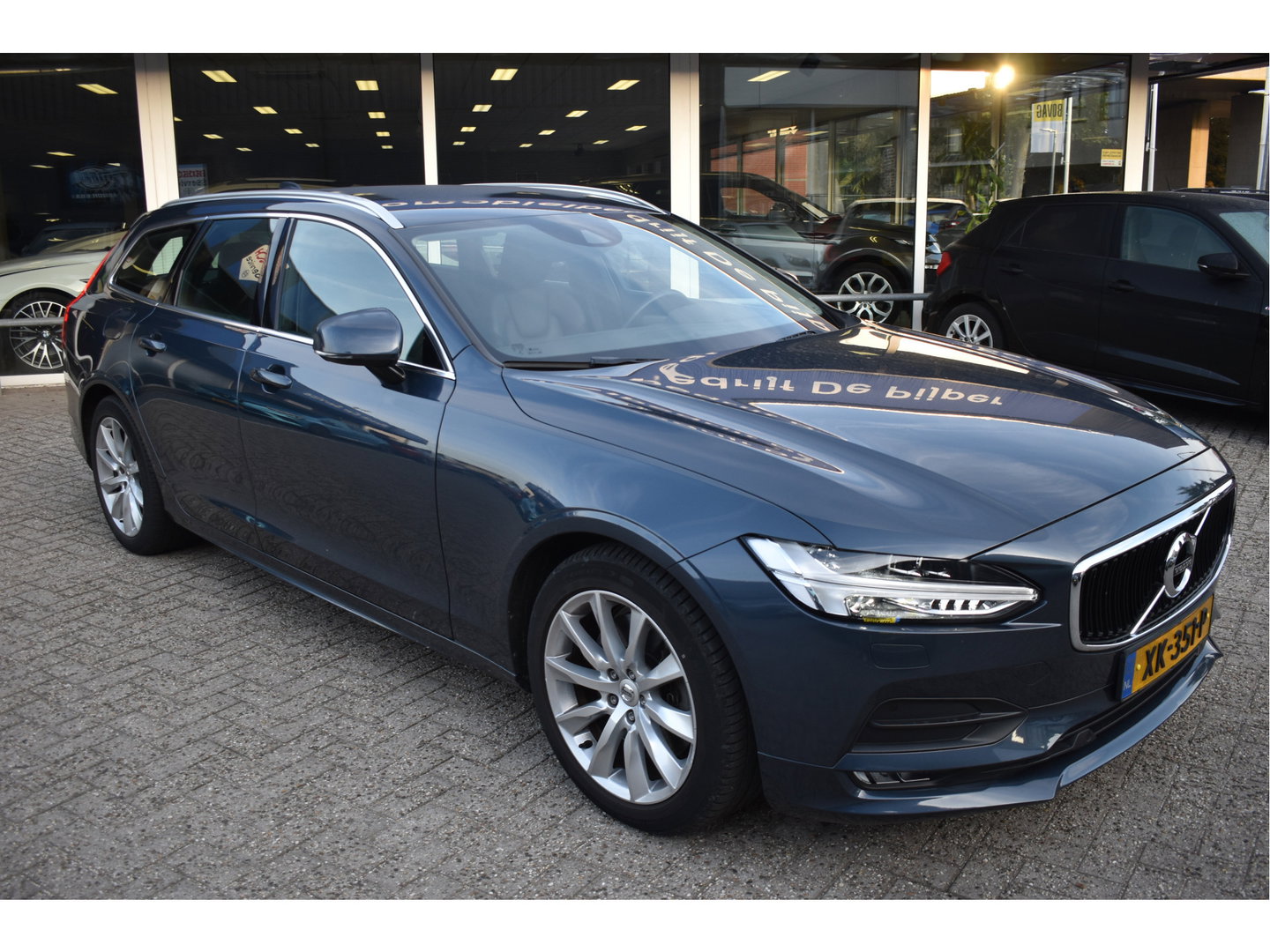 Volvo V90 2.0 T4 Momentum ,ORGINEEL NEDERLANDSE AUTO , BOEKJES,NAP EN ONDERHOUDSHISTORIE