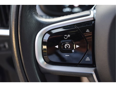 Volvo V90 2.0 T4 Momentum ,ORGINEEL NEDERLANDSE AUTO , BOEKJES,NAP EN ONDERHOUDSHISTORIE