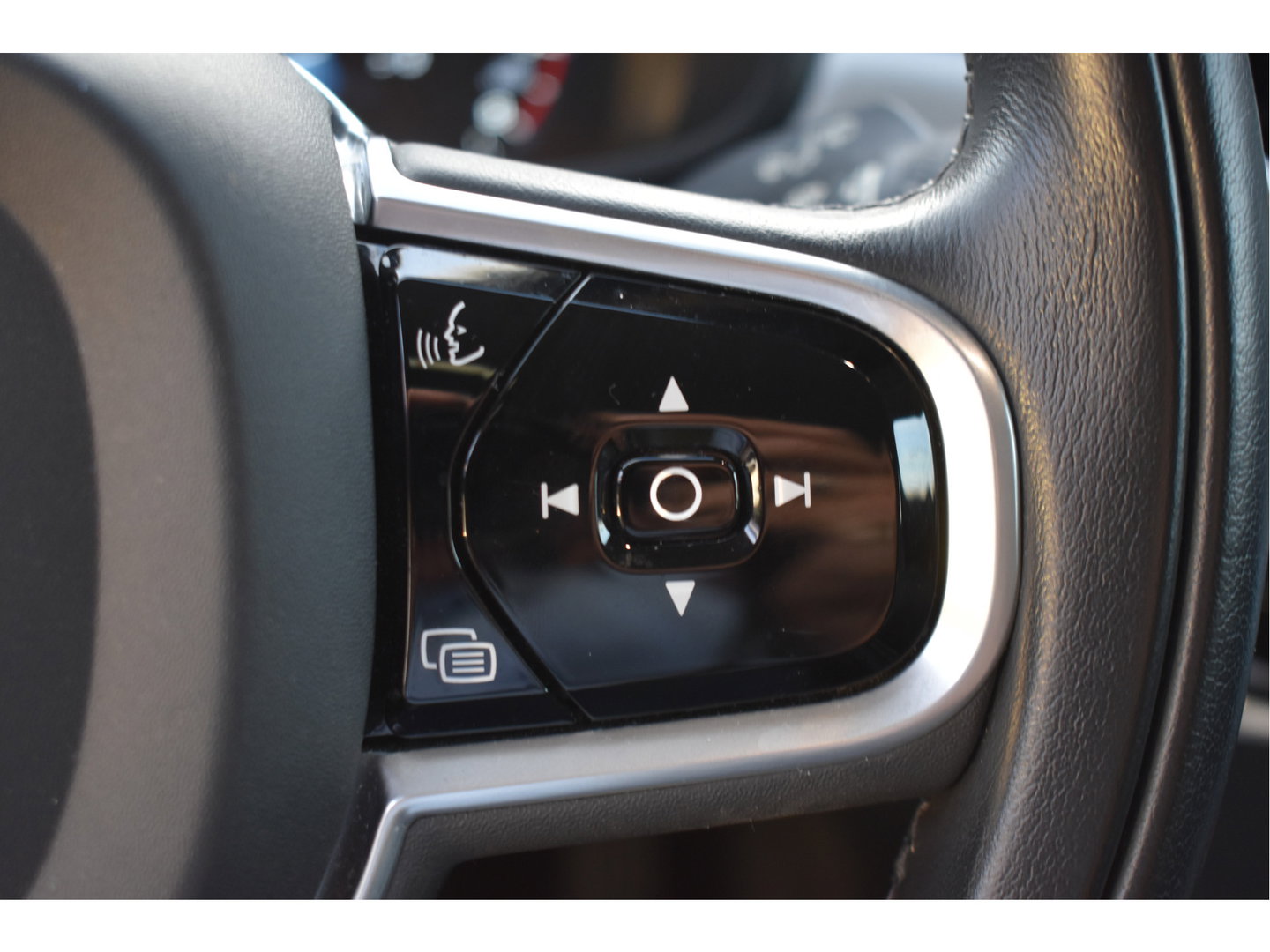 Volvo V90 2.0 T4 Momentum ,ORGINEEL NEDERLANDSE AUTO , BOEKJES,NAP EN ONDERHOUDSHISTORIE