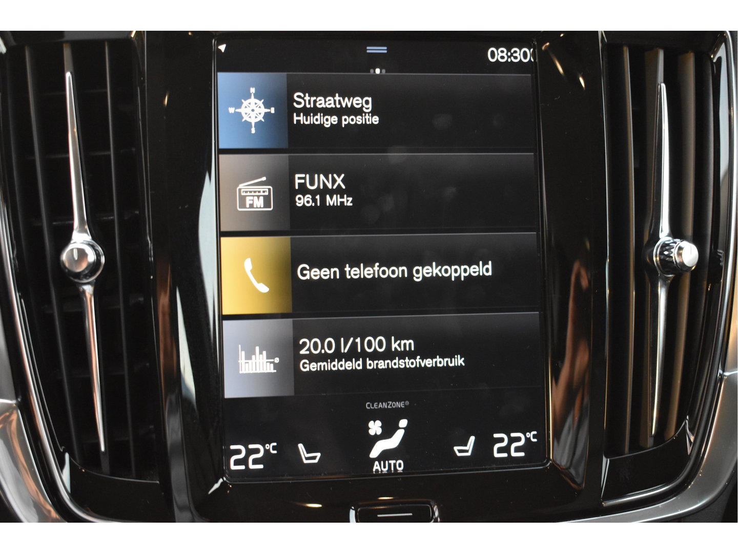 Volvo V90 2.0 T4 Momentum ,ORGINEEL NEDERLANDSE AUTO , BOEKJES,NAP EN ONDERHOUDSHISTORIE