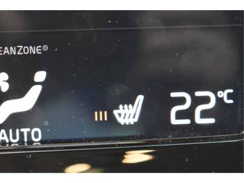 Volvo V90 2.0 T4 Momentum ,ORGINEEL NEDERLANDSE AUTO , BOEKJES,NAP EN ONDERHOUDSHISTORIE