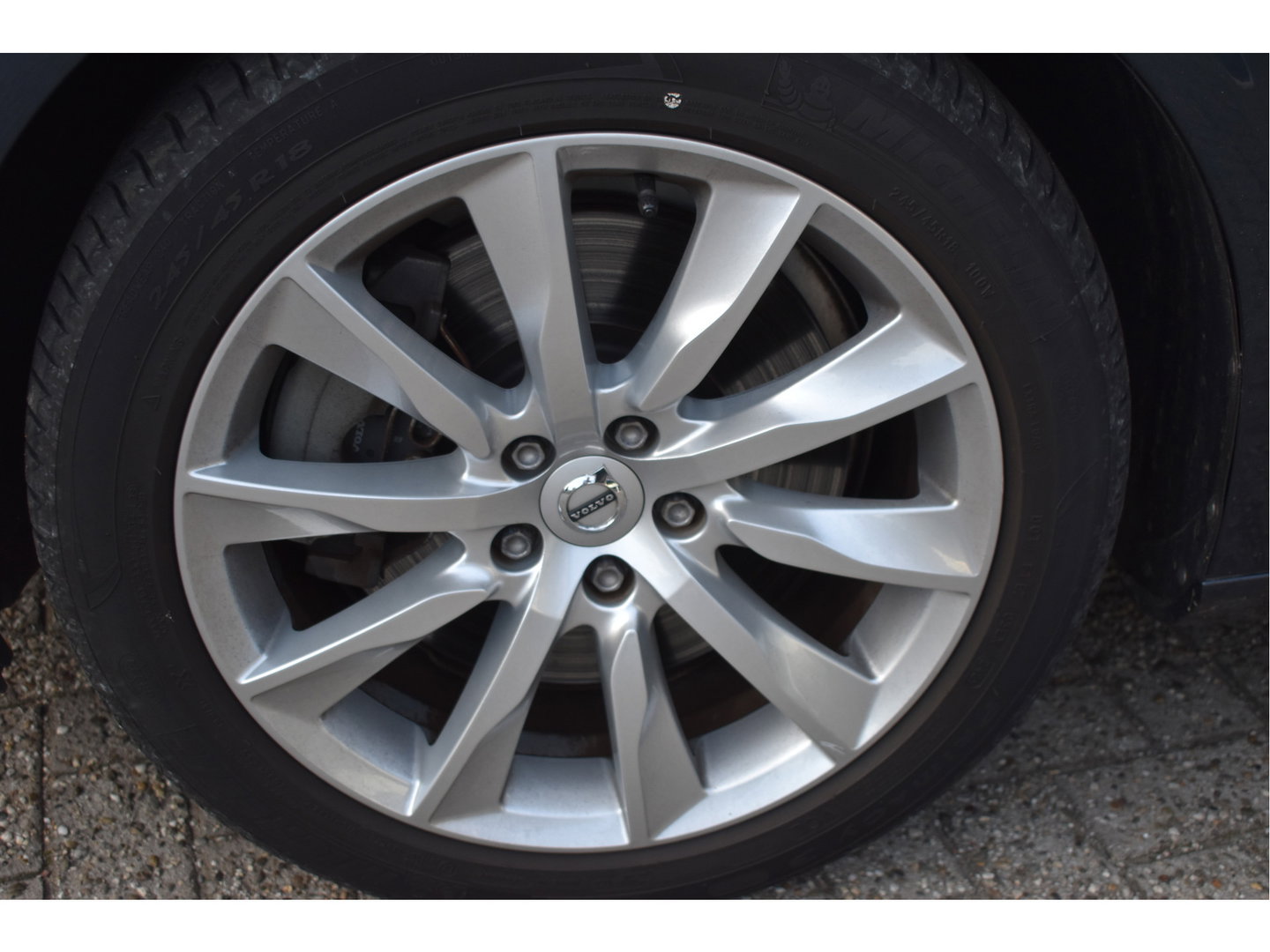 Volvo V90 2.0 T4 Momentum ,ORGINEEL NEDERLANDSE AUTO , BOEKJES,NAP EN ONDERHOUDSHISTORIE