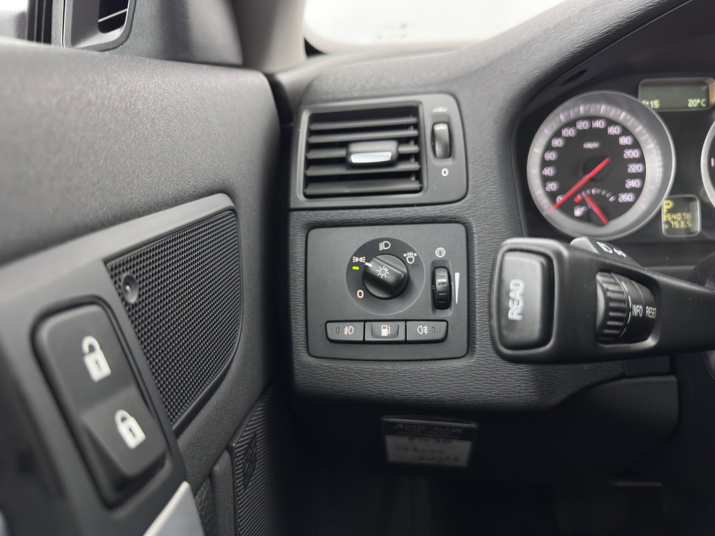 Volvo C70 Convertible 2.0 D4 Summum *LEATHER | BI-XENON | MEMORY-PACK | NAVI-FULLMAP | HEATED-COMFORTSEATS | ECC | PDC | CRUISE | 17''ALU*