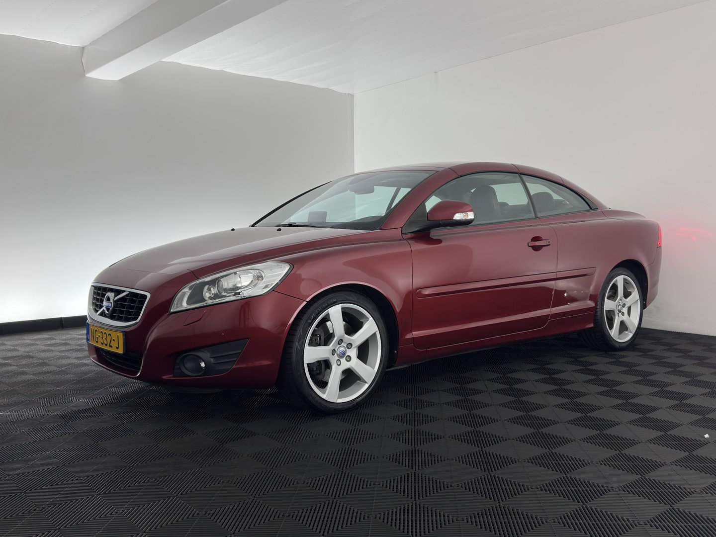 Volvo C70 Convertible 2.0 D4 Summum *LEATHER | BI-XENON | MEMORY-PACK | NAVI-FULLMAP | HEATED-COMFORTSEATS | ECC | PDC | CRUISE | 17''ALU*