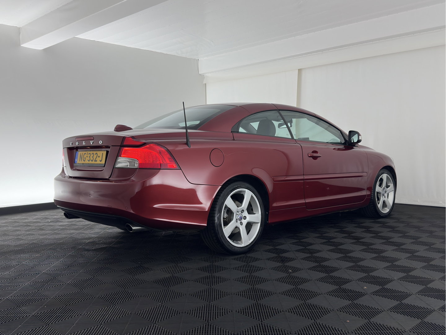 Volvo C70 Convertible 2.0 D4 Summum *LEATHER | BI-XENON | MEMORY-PACK | NAVI-FULLMAP | HEATED-COMFORTSEATS | ECC | PDC | CRUISE | 17''ALU*