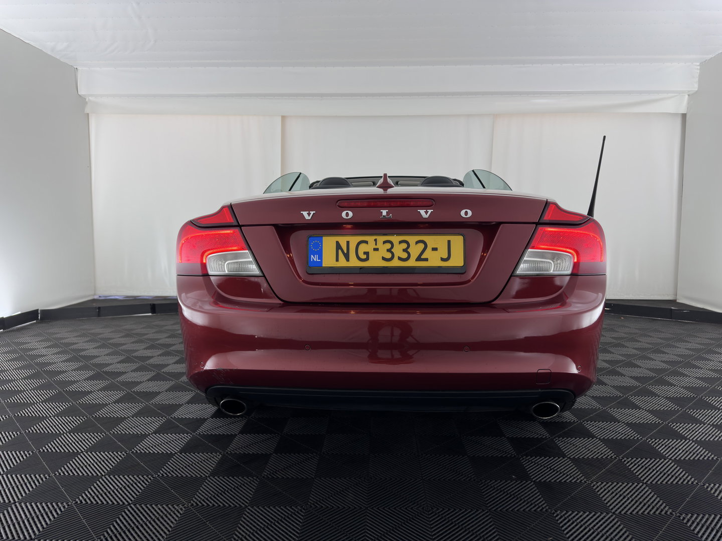 Volvo C70 Convertible 2.0 D4 Summum *LEATHER | BI-XENON | MEMORY-PACK | NAVI-FULLMAP | HEATED-COMFORTSEATS | ECC | PDC | CRUISE | 17''ALU*