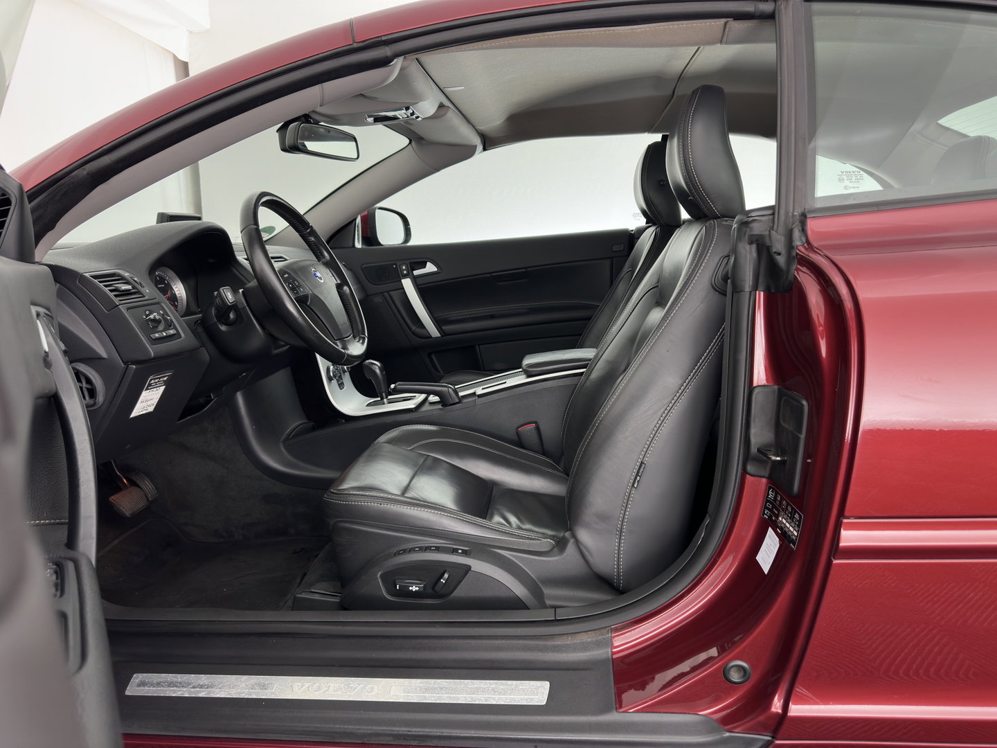 Volvo C70 Convertible 2.0 D4 Summum *LEATHER | BI-XENON | MEMORY-PACK | NAVI-FULLMAP | HEATED-COMFORTSEATS | ECC | PDC | CRUISE | 17''ALU*