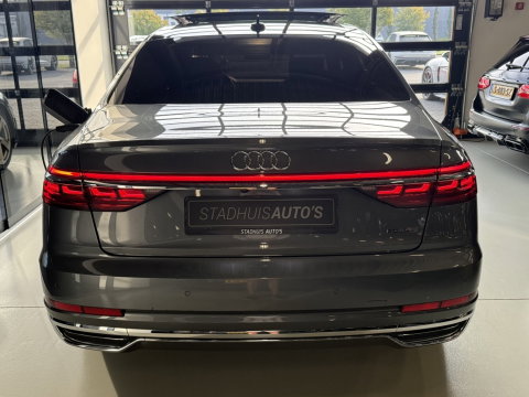 Audi A8 60 TFSie Lang 449PK S-line / B&O / TV's / Alcanatara / Softclose / Massage