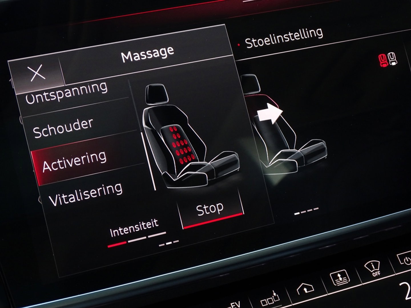 Audi A8 60 TFSie Lang 449PK S-line / B&O / TV's / Alcanatara / Softclose / Massage