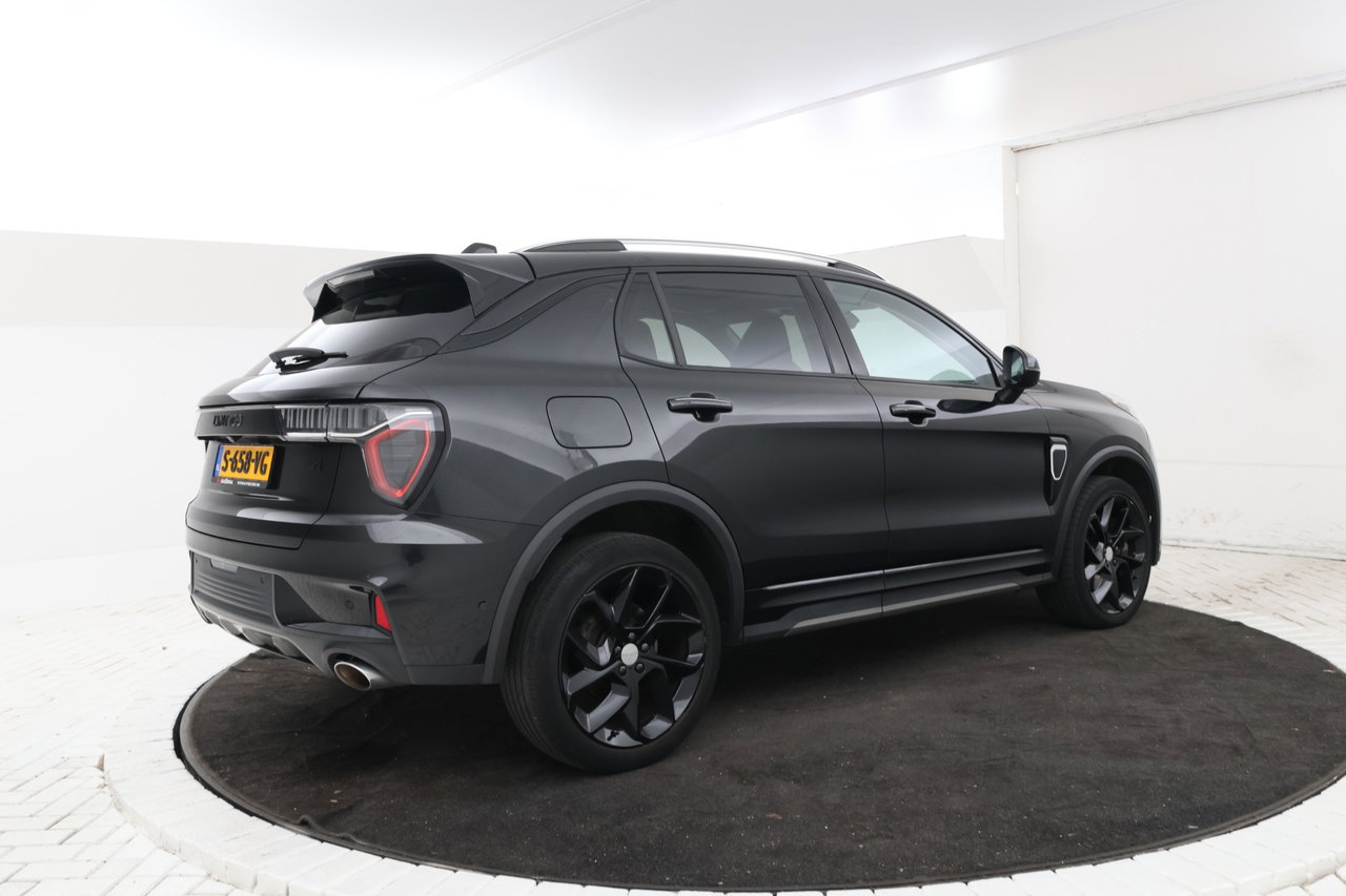 Lynk & Co 01