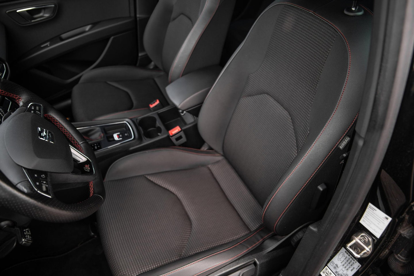 SEAT Leon 1.4 EcoTSI FR Business Intense CARPLAY / CRUISE CONTROLE / PERFECT ONDERHOUDEN / AUTOMAAT