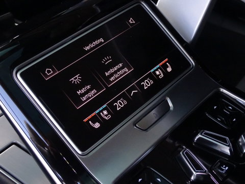 Audi A8 60 TFSie Lang 449PK S-line / B&O / TV's / alcanatara / softclose / massage / 360°