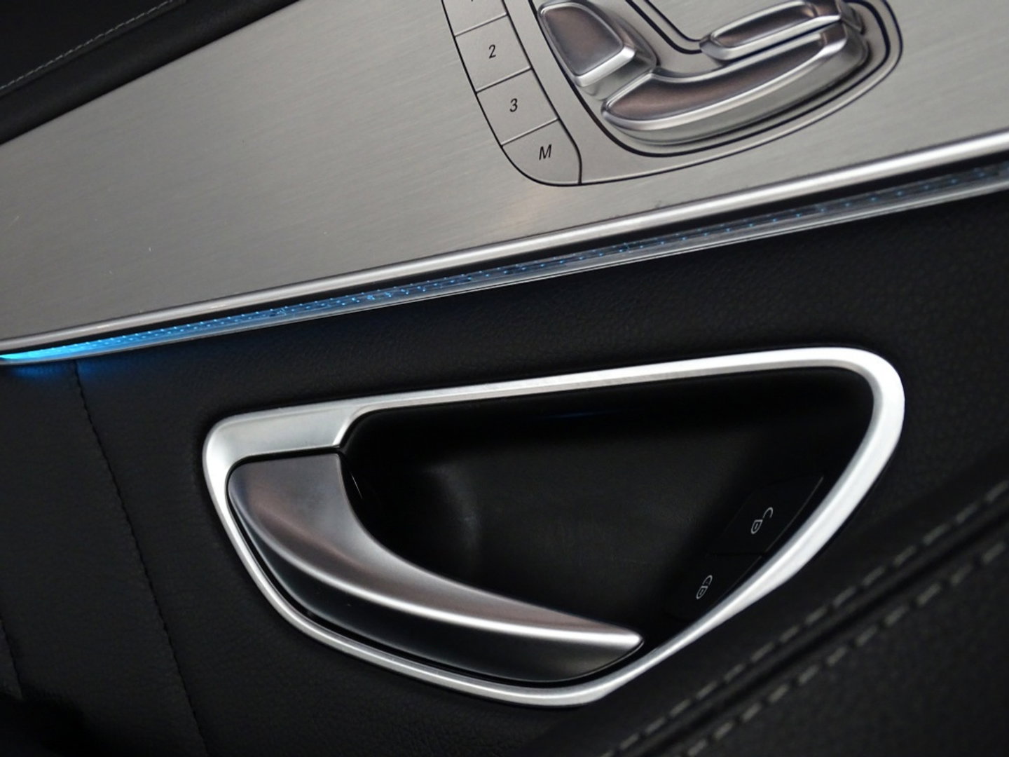 Mercedes-Benz GLC 43 AMG 368PK 4-Matic Edition 1 / pano / Burmester / LED