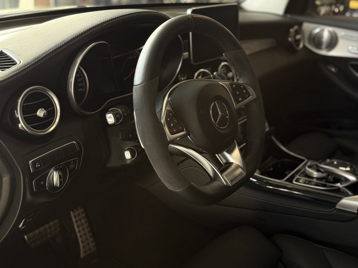 Mercedes-Benz GLC 43 AMG 368PK 4-Matic Edition 1 / pano / Burmester / LED