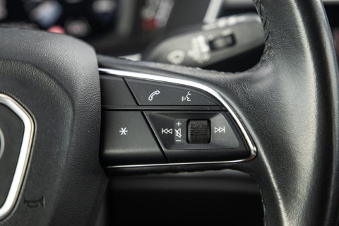 Audi Q3 45 TFSI e edition VIRTUAL COCKPIT / CRUISE CONTROLE / AIRCO / BRUIN LEER / PHEV