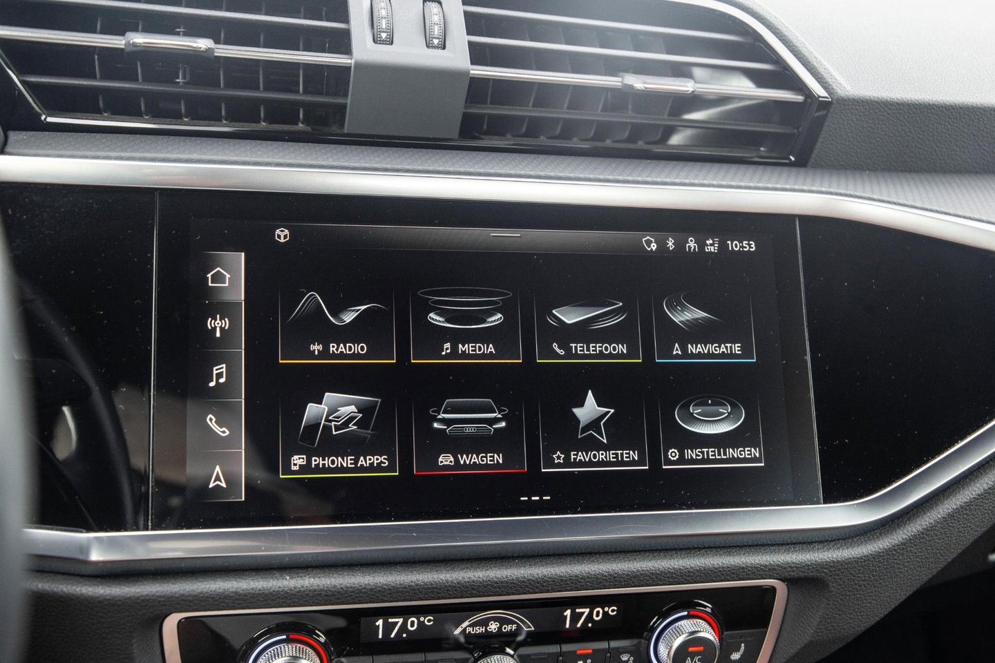Audi Q3 45 TFSI e edition VIRTUAL COCKPIT / CRUISE CONTROLE / AIRCO / BRUIN LEER / PHEV