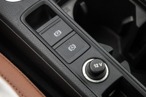 Audi Q3 45 TFSI e edition VIRTUAL COCKPIT / CRUISE CONTROLE / AIRCO / BRUIN LEER / PHEV