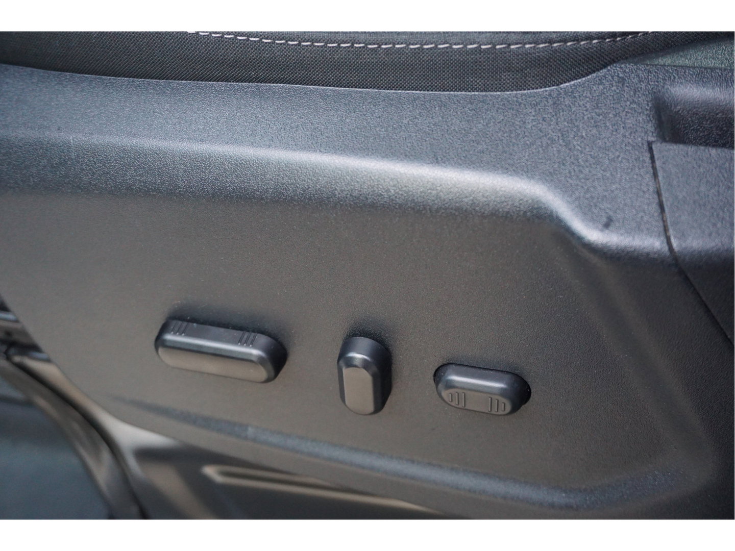 Ford Transit 350L 130PK L4 Bakwagen Automaat Navi, Camera, Luchtvering, Laadklep!! NR. G01*