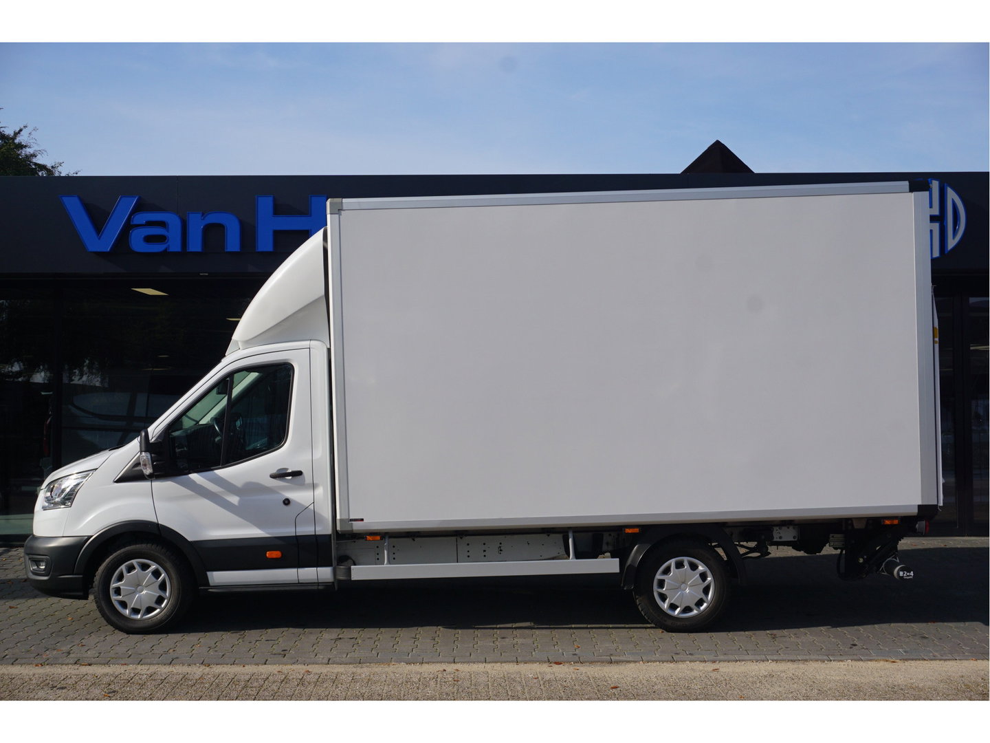 Ford Transit 350L 130PK L4 Bakwagen Automaat Navi, Camera, Luchtvering, Laadklep!! NR. G01*