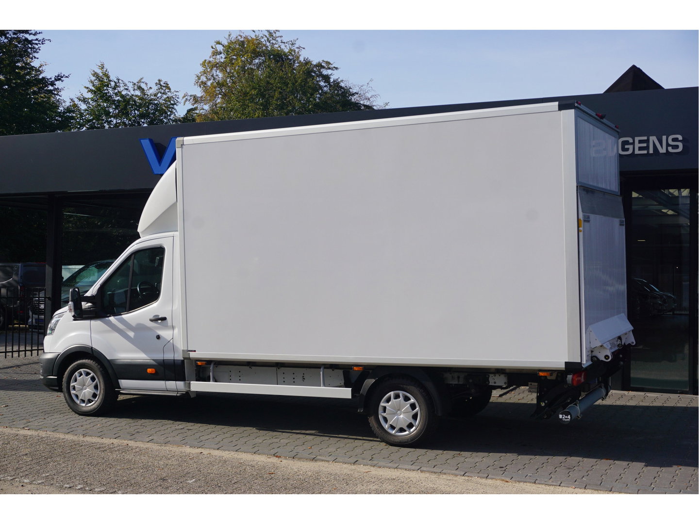 Ford Transit 350L 130PK L4 Bakwagen Automaat Navi, Camera, Luchtvering, Laadklep!! NR. G01*
