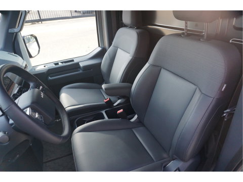 Kia PV5 L2H1 Elite Cargo Executive 71.2 kWh Navi, 360° Cam, Stoel Verwarming / Ventilatie, 2x Schuifdeur!! NR. K01