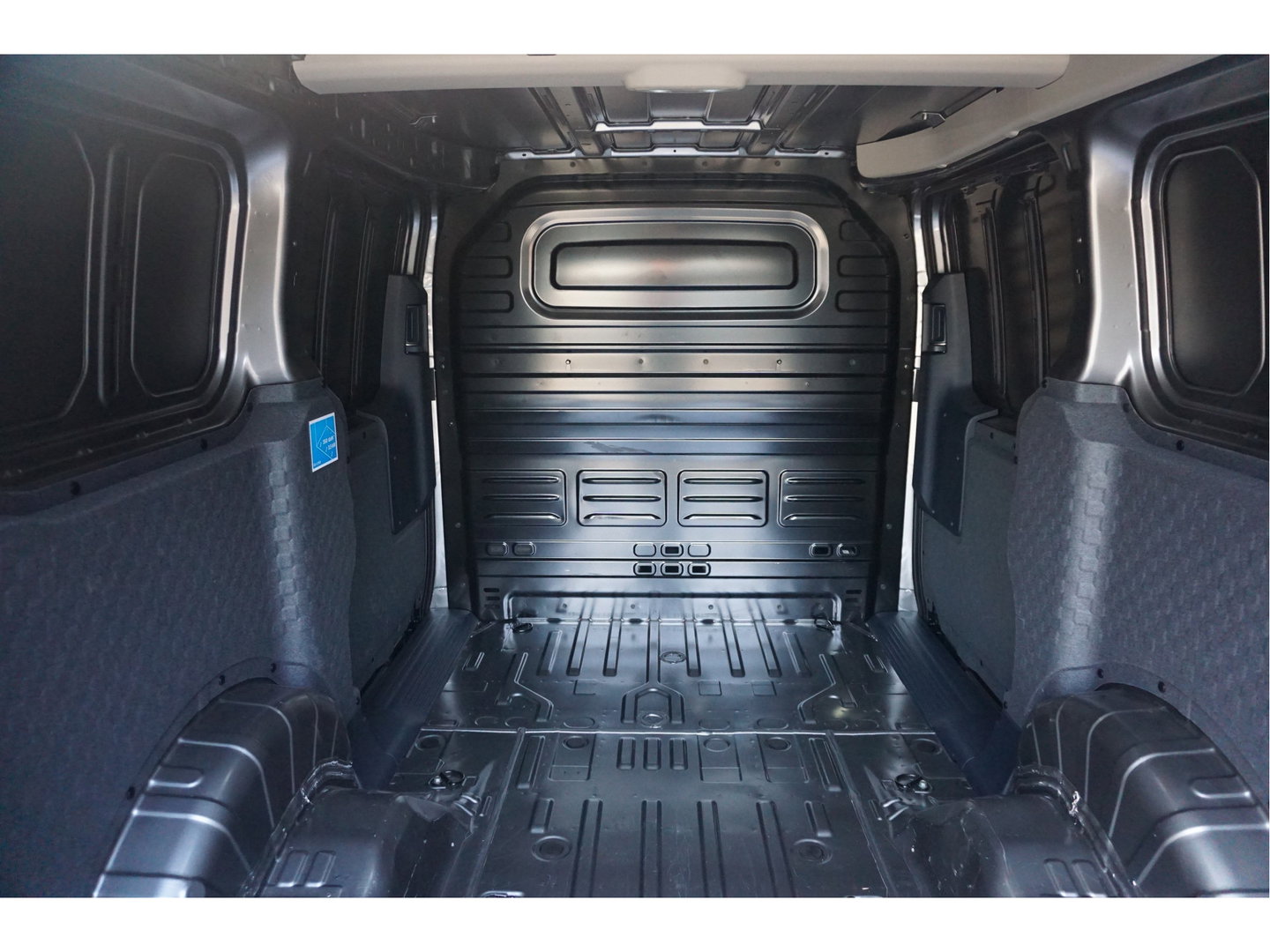 Kia PV5 L2H1 Elite Cargo Executive 71.2 kWh Navi, 360° Cam, Stoel Verwarming / Ventilatie, 2x Schuifdeur!! NR. K01