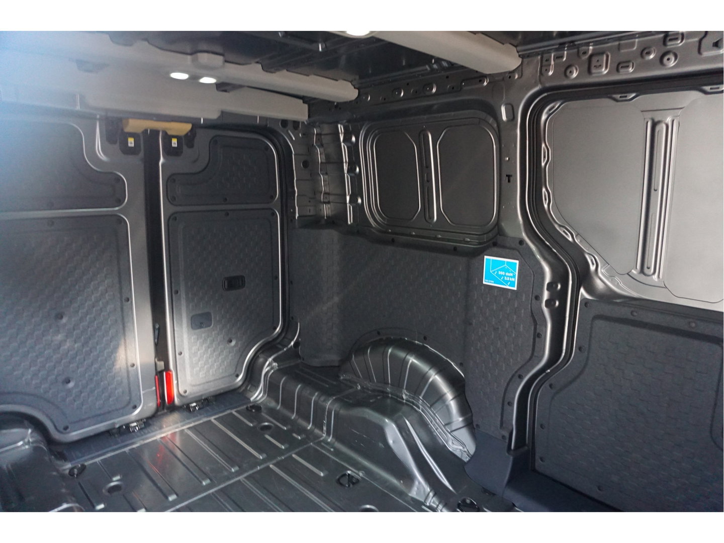 Kia PV5 L2H1 Elite Cargo Executive 71.2 kWh Navi, 360° Cam, Stoel Verwarming / Ventilatie, 2x Schuifdeur!! NR. K01