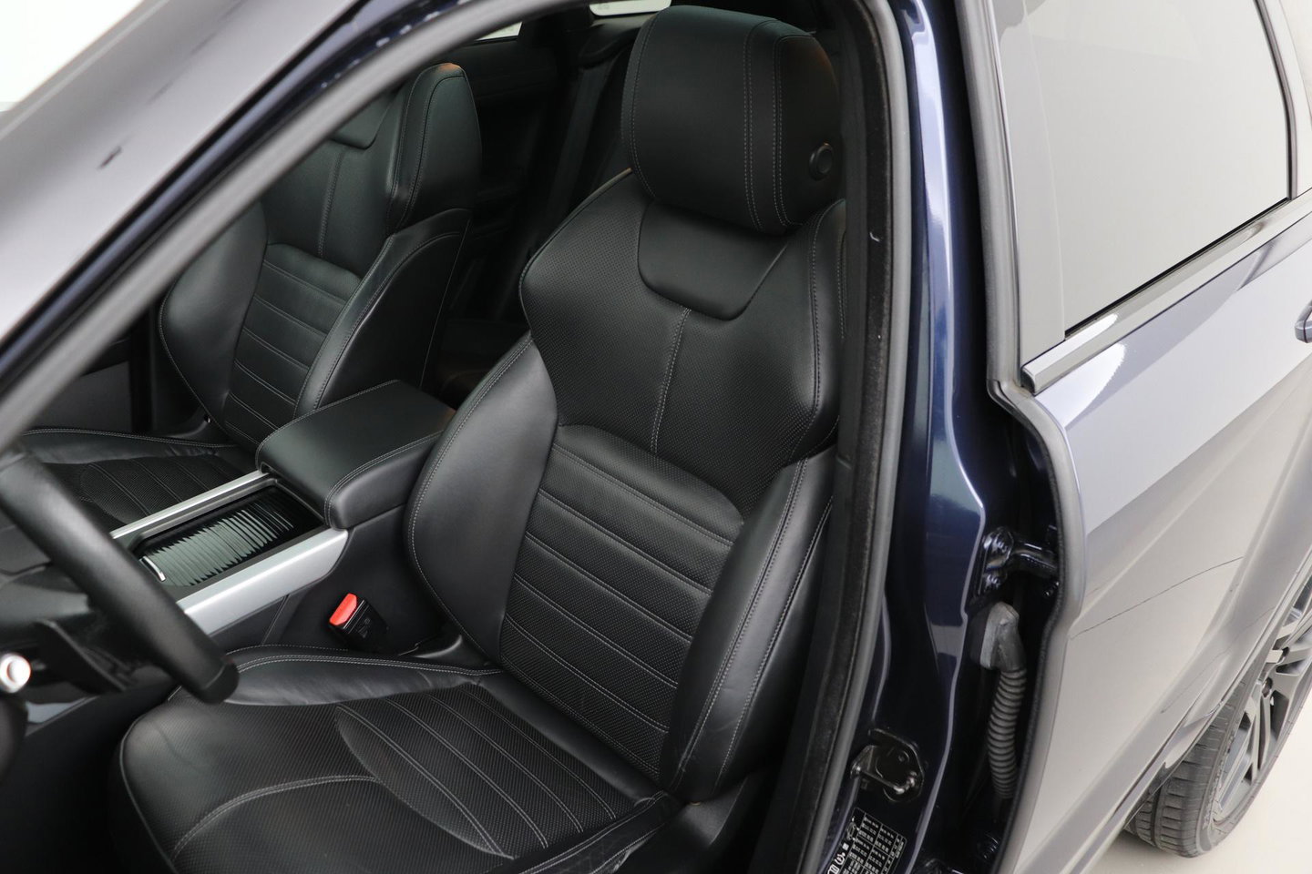 Land Rover Range Rover Evoque Si4 Autobiography | Groot Scherm | Panoramadak | Black Pack | Head-Up | Memory | Stoel+Stuurverwarming | 20 Inch
