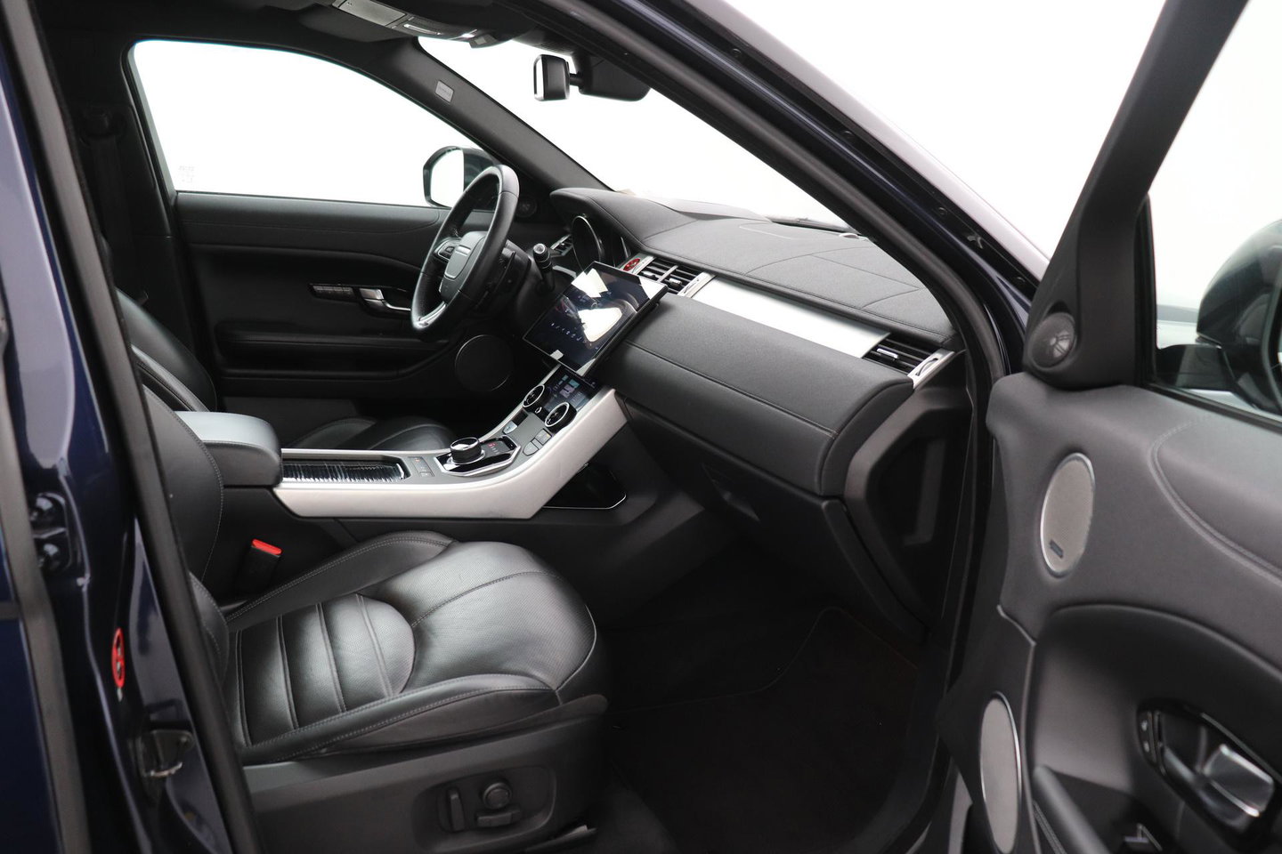 Land Rover Range Rover Evoque Si4 Autobiography | Groot Scherm | Panoramadak | Black Pack | Head-Up | Memory | Stoel+Stuurverwarming | 20 Inch