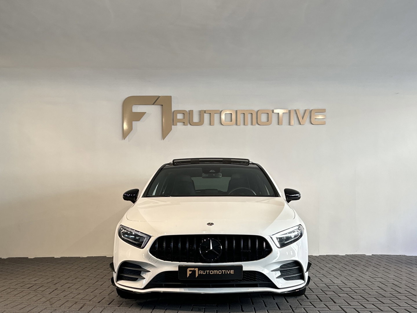 Mercedes-Benz A-Klasse 220 AMG Pano|Burmester|Cruise Control|Sfeer|Lane Assist